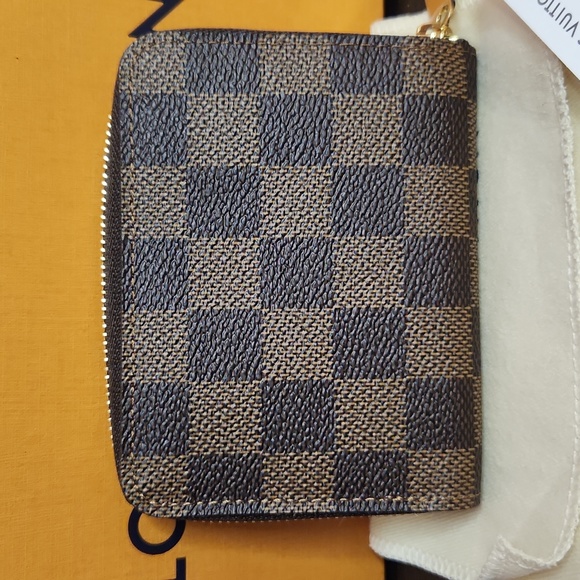 LV Vivienne Small Zip Wallet, Unused! - Picture 4 of 9
